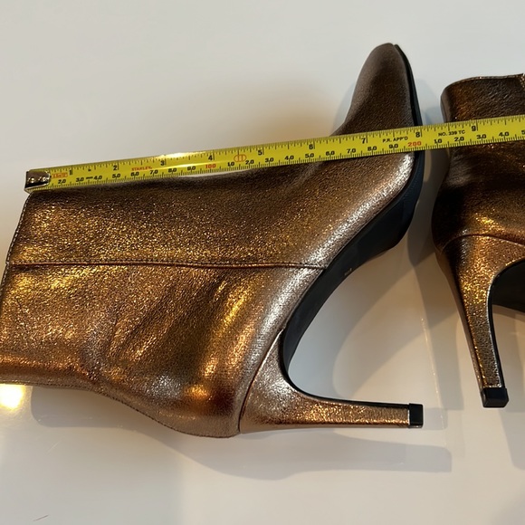 Leather in Dark gold stiletto ankle boots Le Chateau - Picture 5 of 7